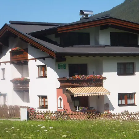 Haus Feldbruendl Apartment *